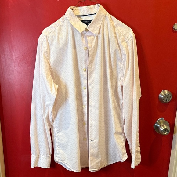 Banana Republic Other - Banana Republic Light Cream Casual Button-Down Shirt size 15/15.5